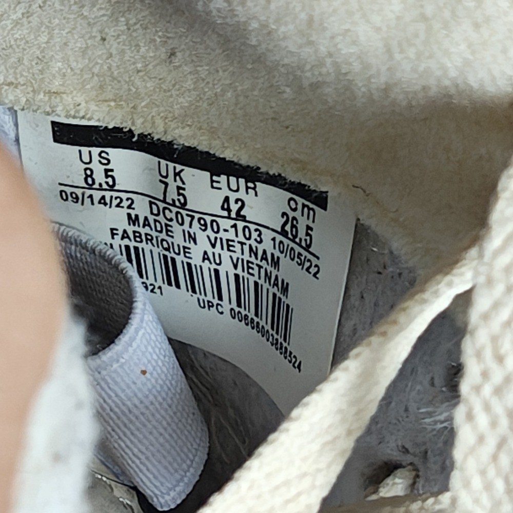 Air Jordan 4 GS Where The Wild Things Are DC0790 103 size 8.5 - Picture 7 of 8